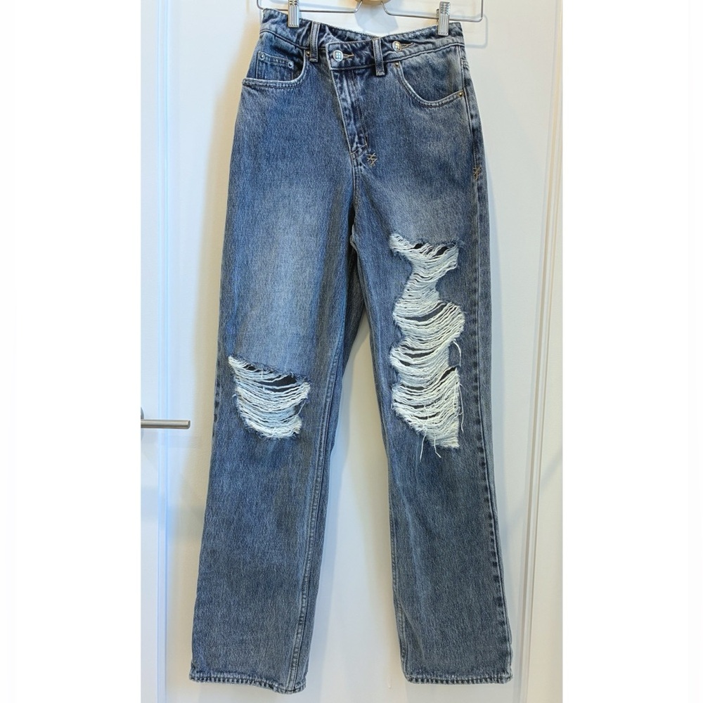 Kabuki high-waist distressed denim jeans